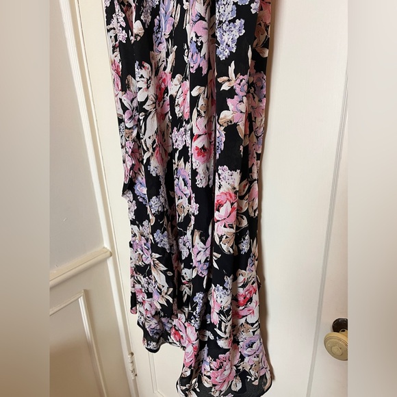 Band of Gypsies Rose and Lilac Floral Wrap Skirt - Picture 11 of 14